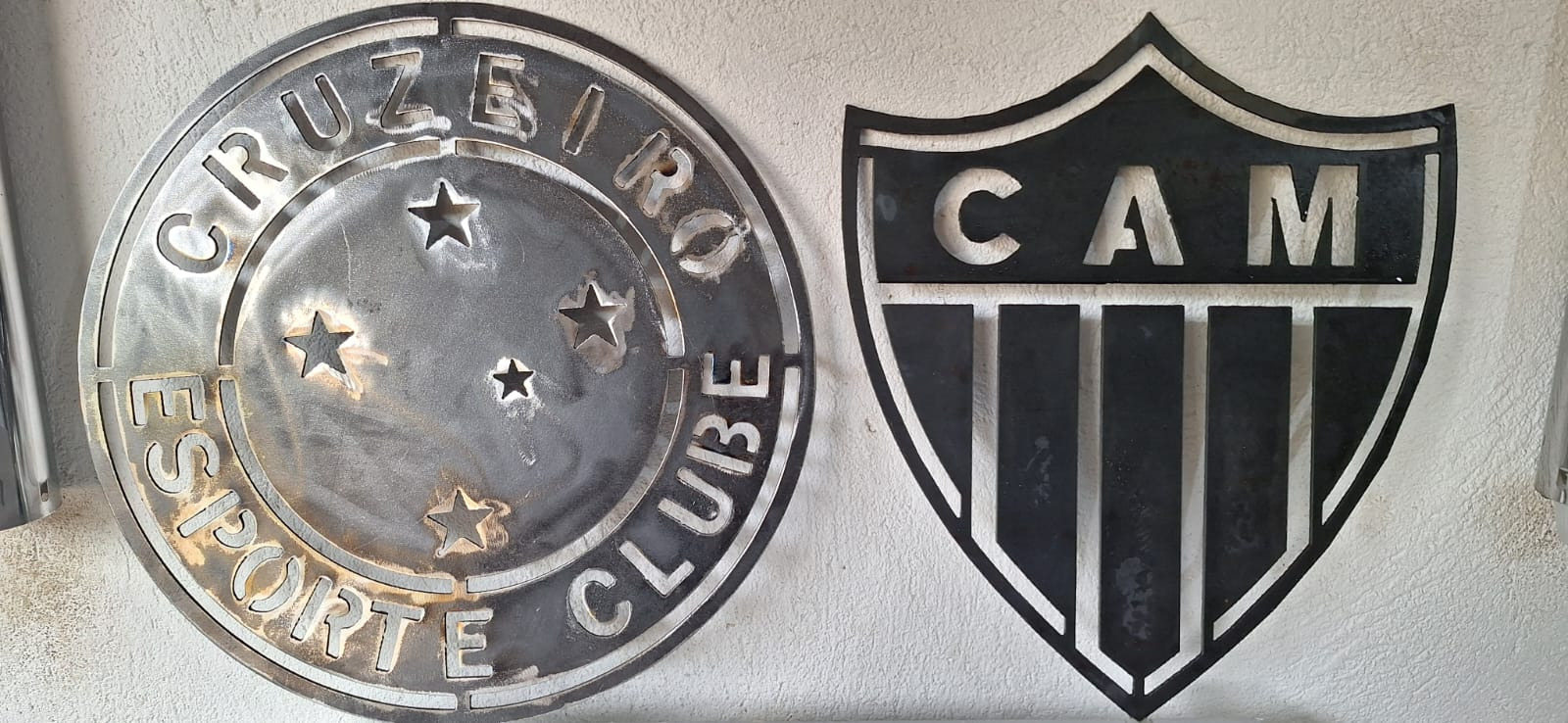 Escudos de times cortados a laser